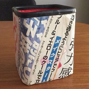 Vintage Japanese magazine pencil cup ⛩✏️